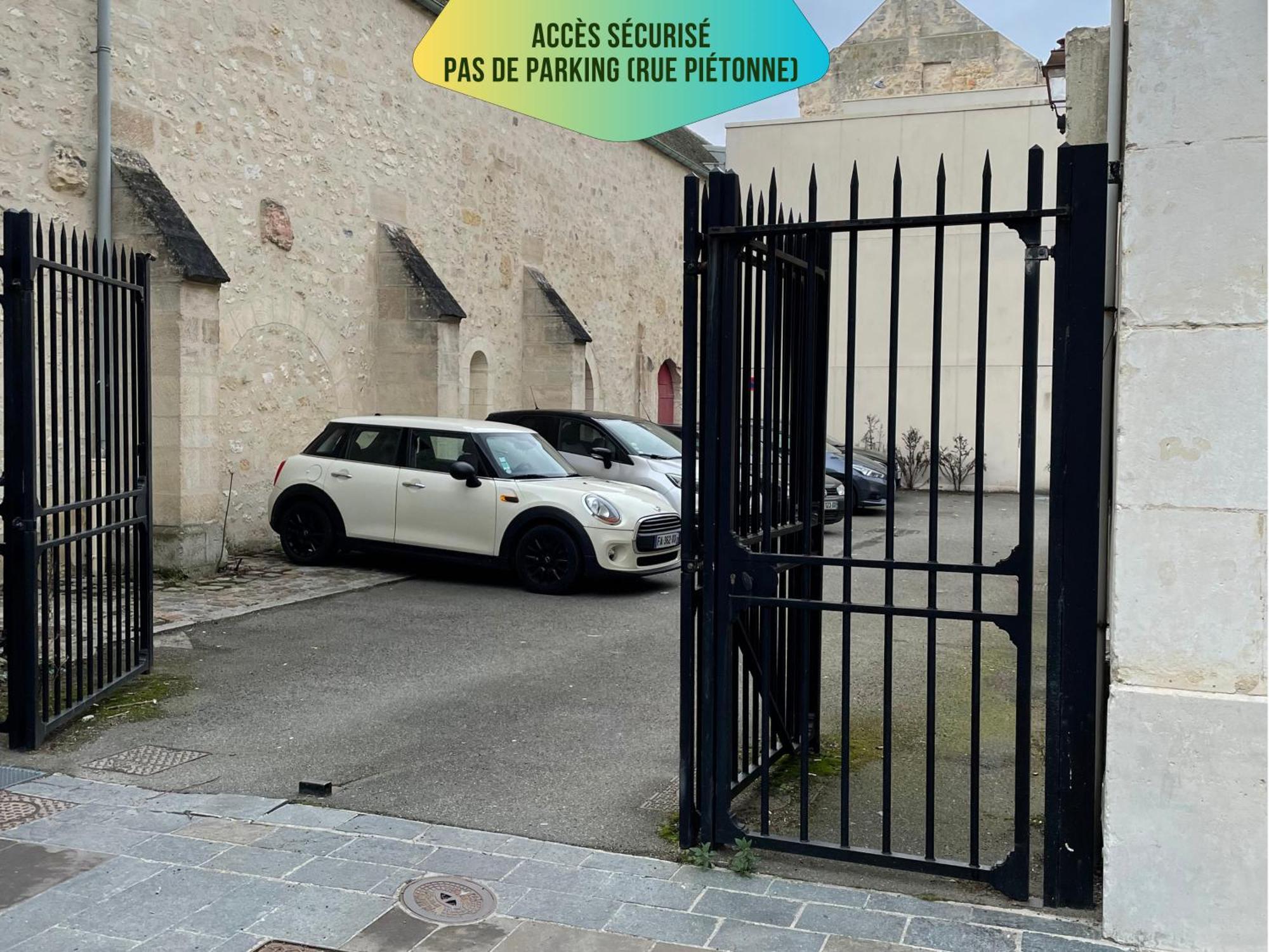Le Corneille - Ideal Pros & Couples - Centre Historique - Chateau 5Min - Gare 10Min - Au Calme - Fibre Compiègne Eksteriør bilde